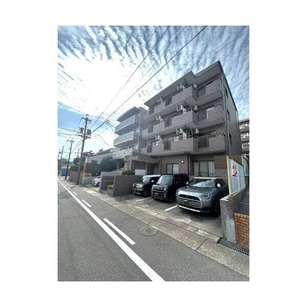 グランドハイツ社台 建物画像