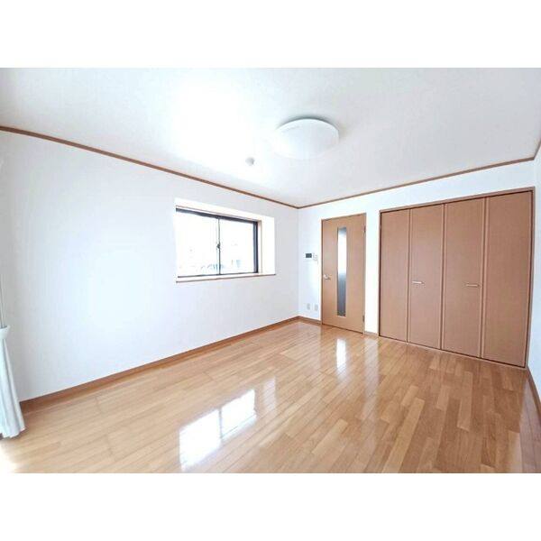 マンション芸濃 室内写真2