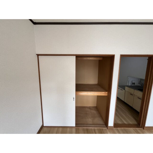 ワイズコレクトA 室内写真1