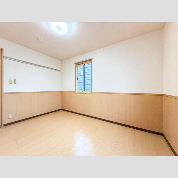 レクサス　B 室内写真2