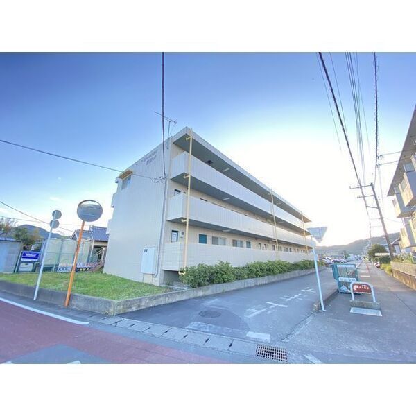 ストークハウス岩崎A