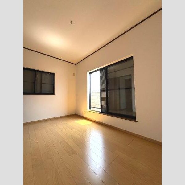 肥子町2丁目戸建 室内写真1