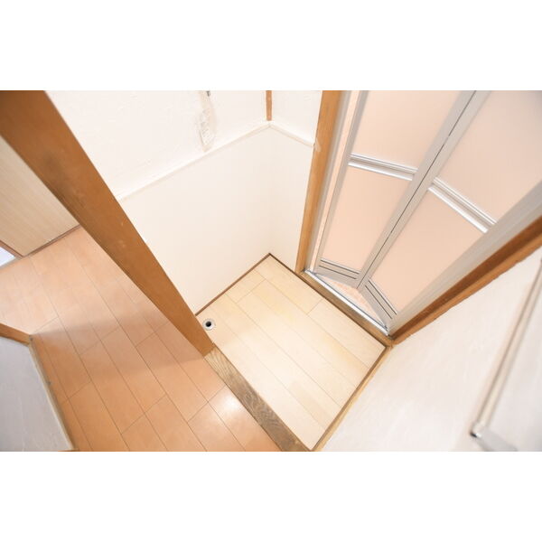 招提元町4-47-4貸家 室内写真2