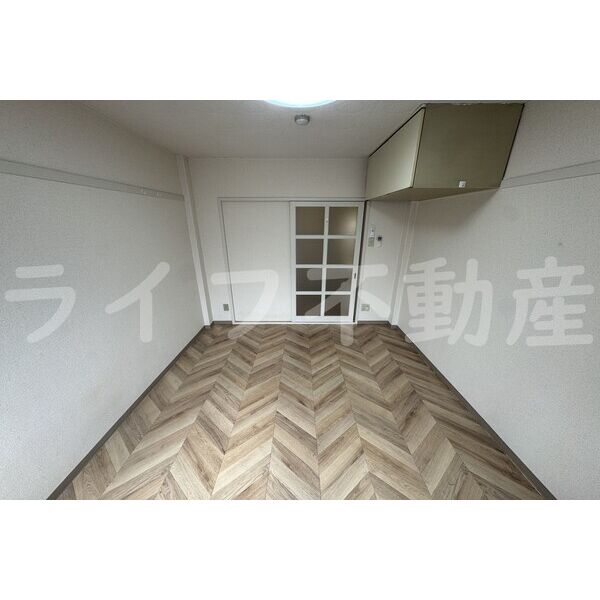 ロイヤル柏原 室内写真5
