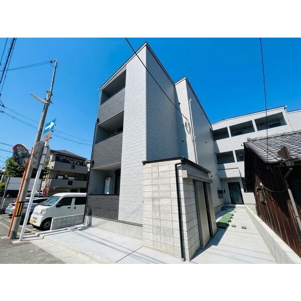 シャンタラム吹田 建物画像
