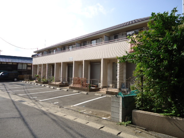 ラッキーライフ駒ヶ崎 建物画像
