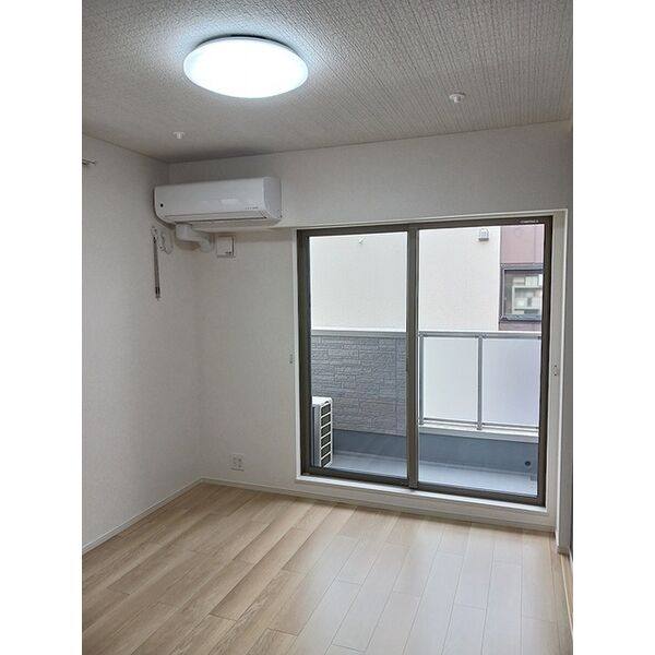 ヒカルサ四日市西浜田 室内写真5
