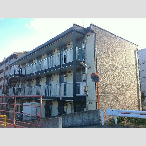 レオパレス吉川 建物画像