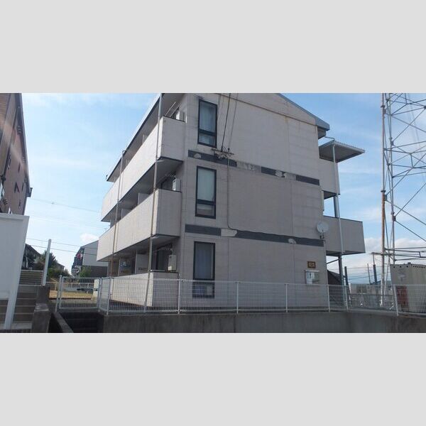 レオパレス西宮北弐番館 建物画像