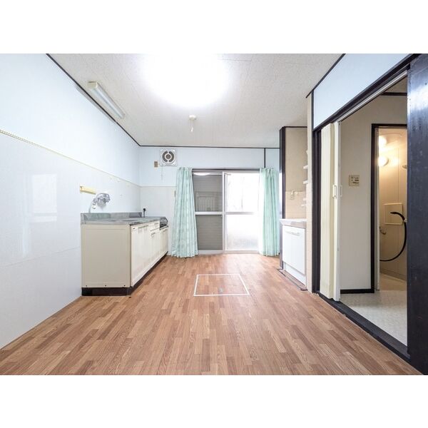 鈴蘭台南町6丁目戸建て 室内写真2