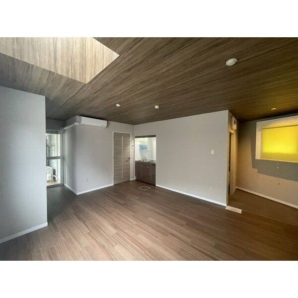 Viare Casa 室内写真1
