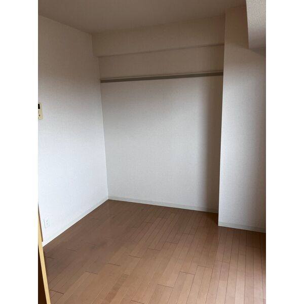 エストゥルースプラス押切 室内写真3