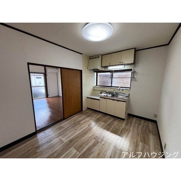 渡辺住宅 室内写真1