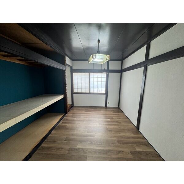 横小路町5丁目戸建て 室内写真3