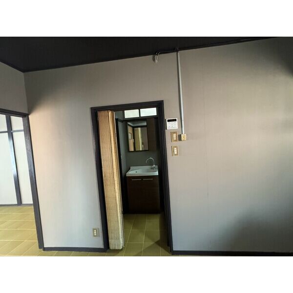 横小路町5丁目戸建て 室内写真8