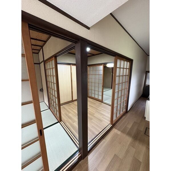 山ノ内中畑町貸家 建物画像