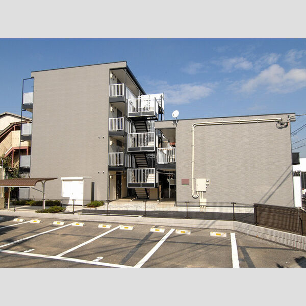 レオパレスRTフォーブル