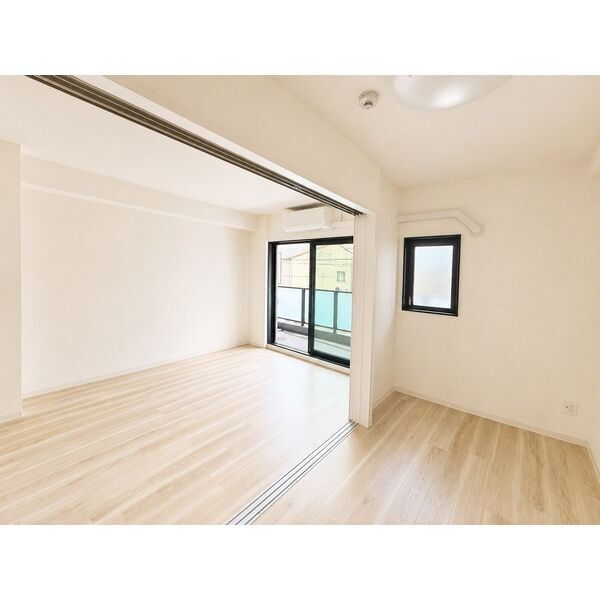 MAISON PREMIER UMEDA NORTH 室内写真3