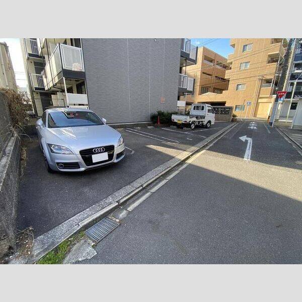 レオパレスセントラルアイ 室内写真3