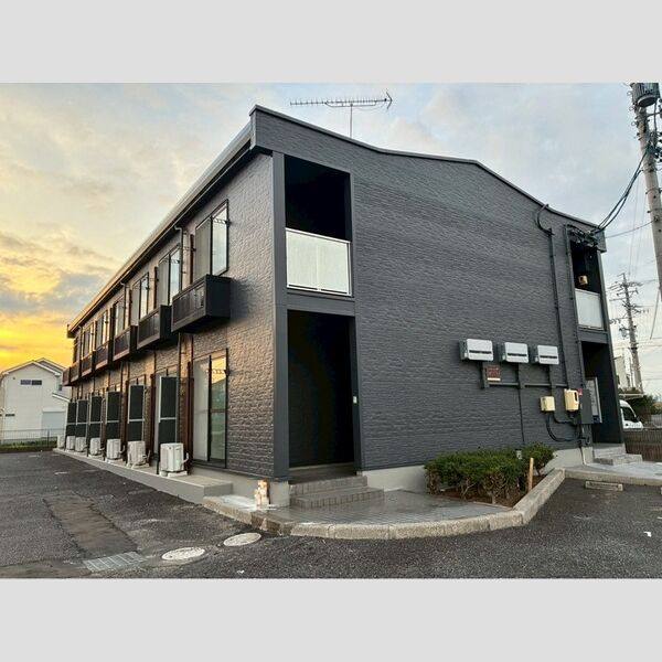 レオパレス吉山 建物画像