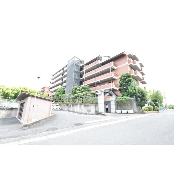 コスモハイツ千里桃山台