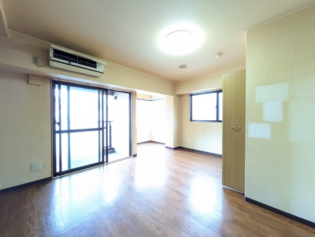 エクセレント南新町 室内写真1