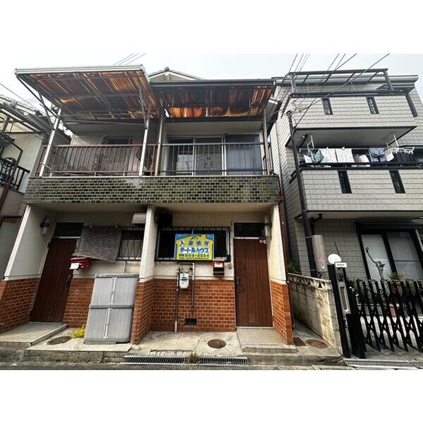 渡邊様2階建貸家