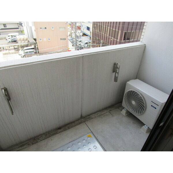クラシタイヤー新栄 室内写真10