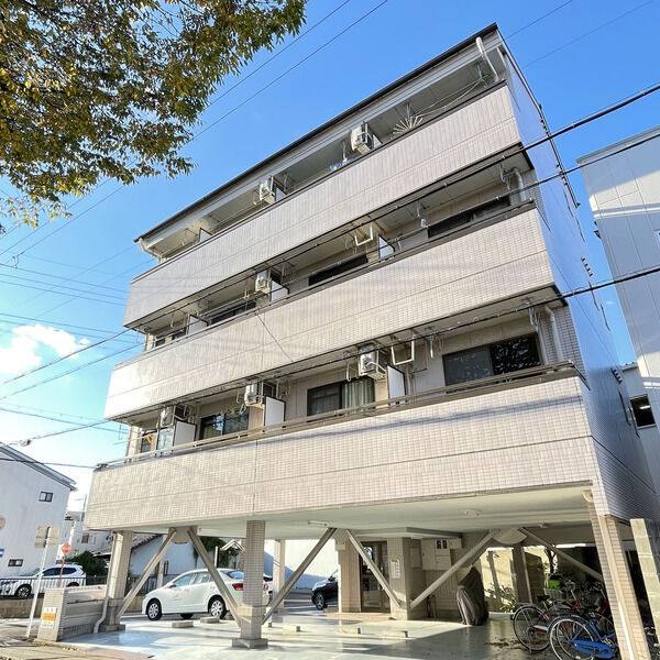 第3クリスタル 建物画像