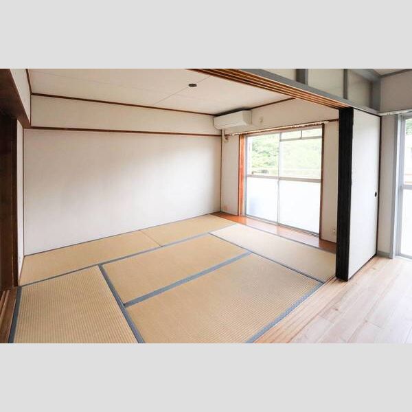 ビレッジハウス柏原2号棟 室内写真1
