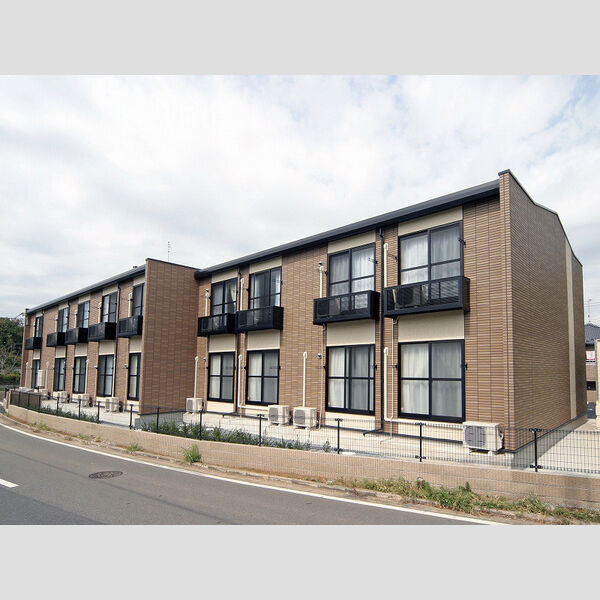 レオパレスバンビーノ花輪 建物画像