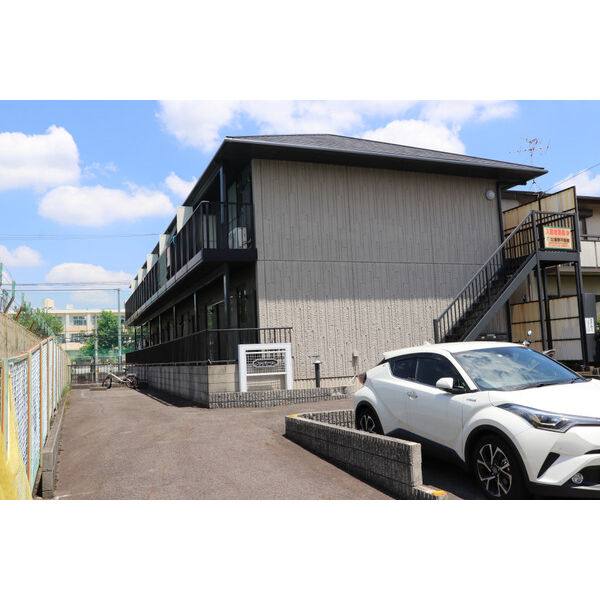 フィオーレ 建物画像