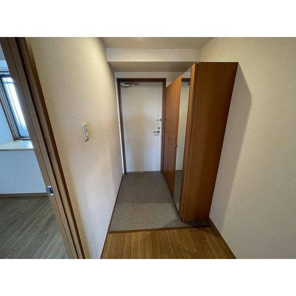 ラヴィアン八千代 室内写真8