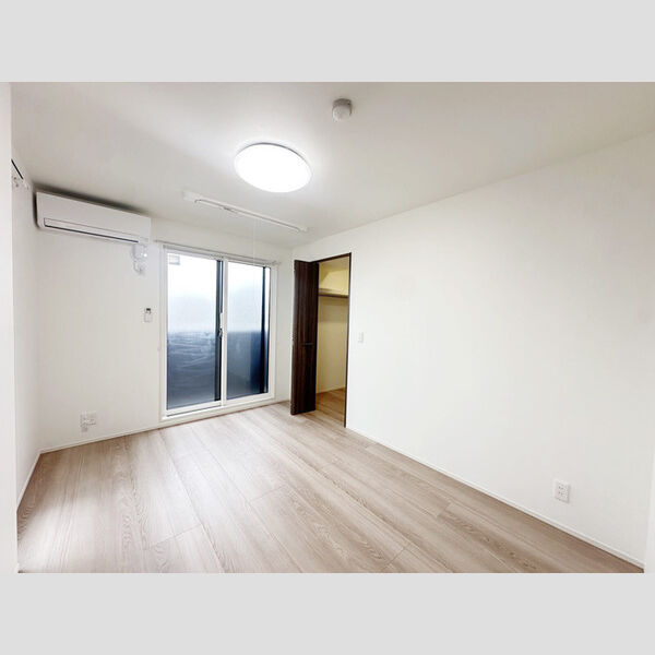 NIGAWA RESIDENCEⅡ 室内写真3