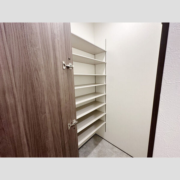 NIGAWA RESIDENCEⅡ 室内写真6