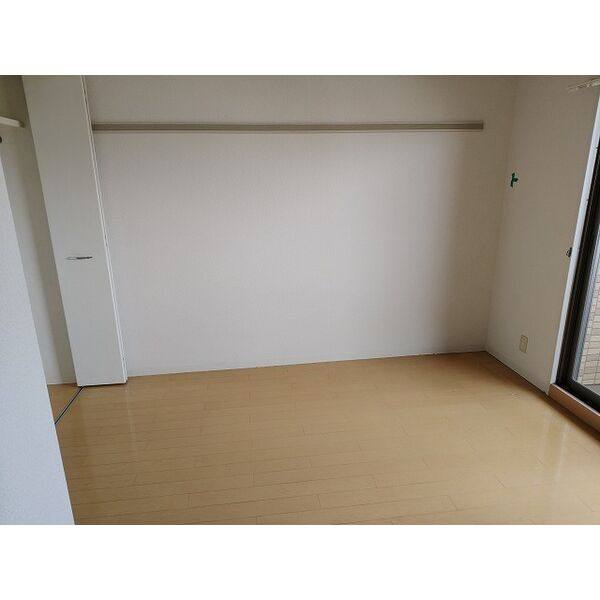 プレサンス金山グリーンパークス 室内写真1