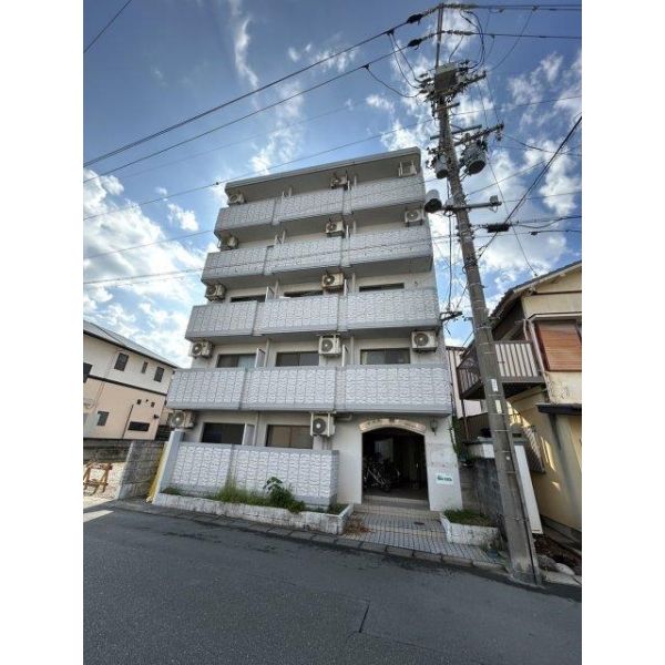 カモエKマンション 建物画像