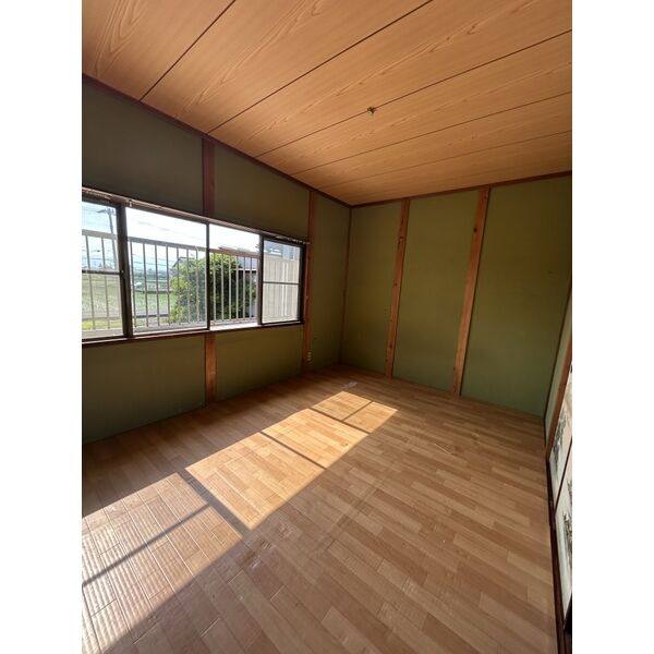 本巣郡北方町 芝原西町4丁目 戸建 室内写真3