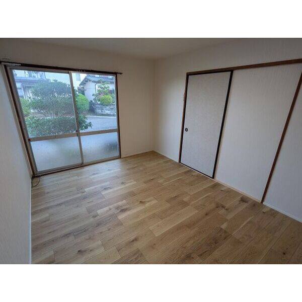 南濃町松?戸建 室内写真1