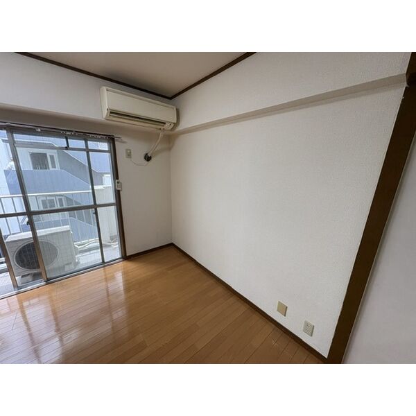 シャトー西川 室内写真3