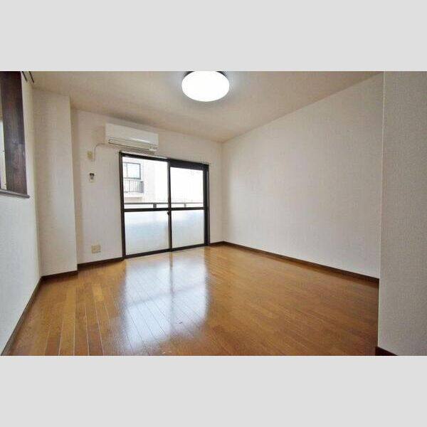 Capital F 室内写真1