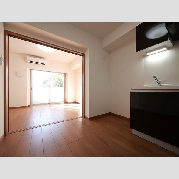 アーバンパーク六町 室内写真1
