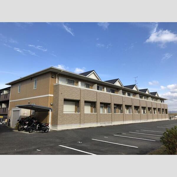パインツリーヒルズ清 建物画像