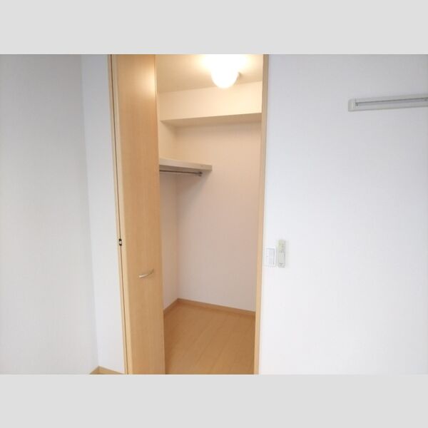 ツイトローネ3番館 室内写真9