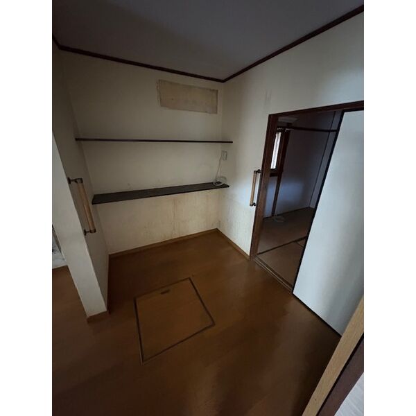 西山本5丁目戸建て 室内写真8