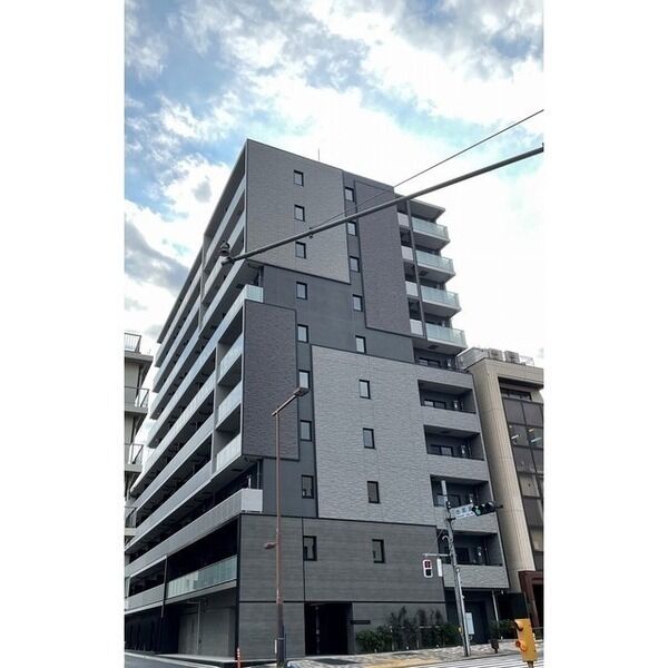 市谷台町坂フロント 建物画像