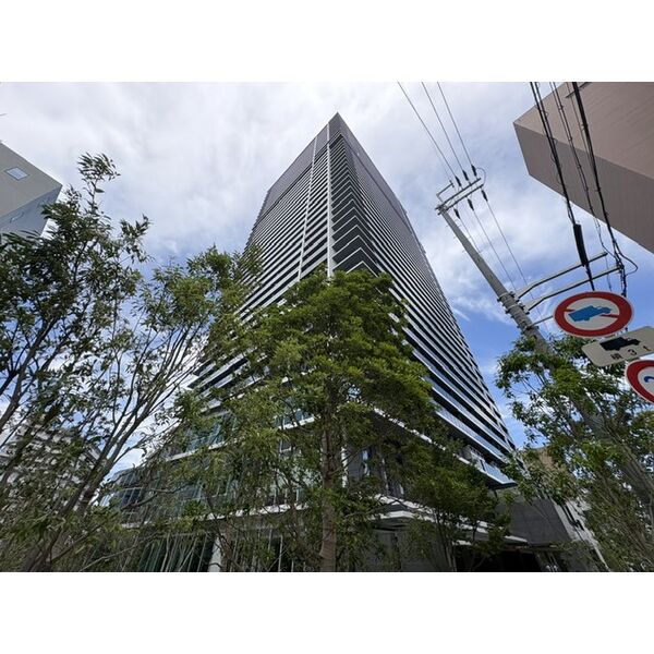 ジオタワー大阪十三 建物画像
