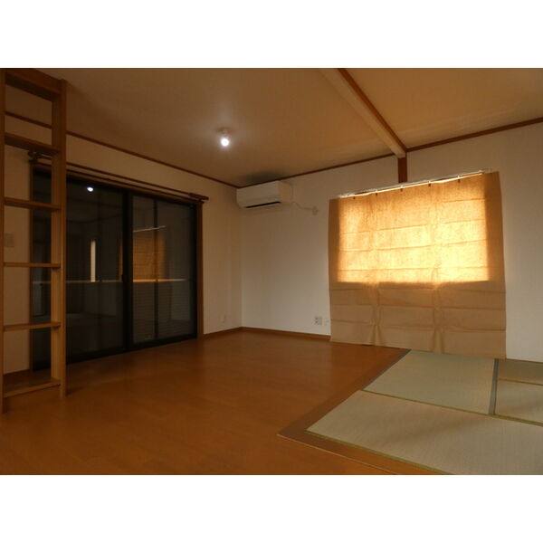 西区枇杷島1丁目戸建 室内写真9