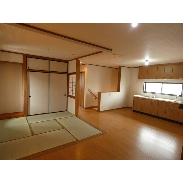 西区枇杷島1丁目戸建 室内写真7