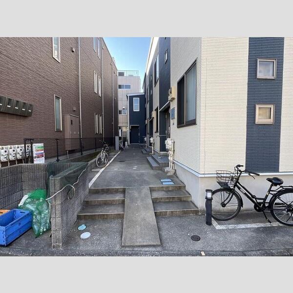 レオネクストシーズ立花 室内写真3